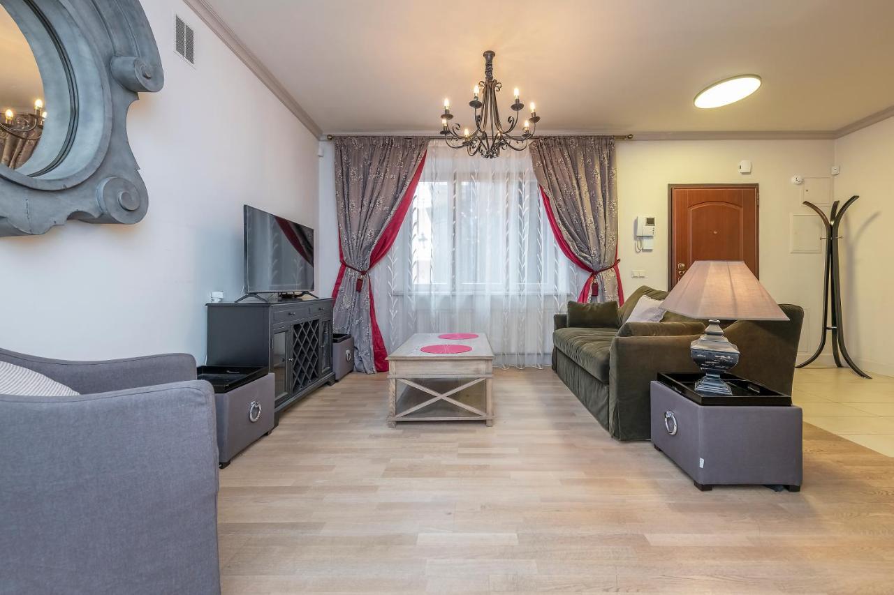 Luxury Gaono Apartments Vilnius Old Town I Self Check In I Free Private Parking Exterior photo