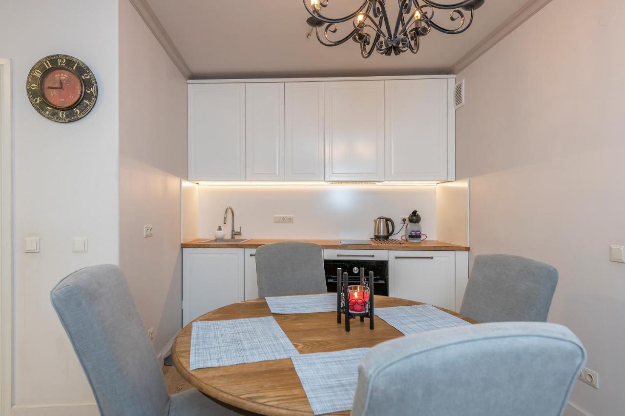 Luxury Gaono Apartments Vilnius Old Town I Self Check In I Free Private Parking Exterior photo